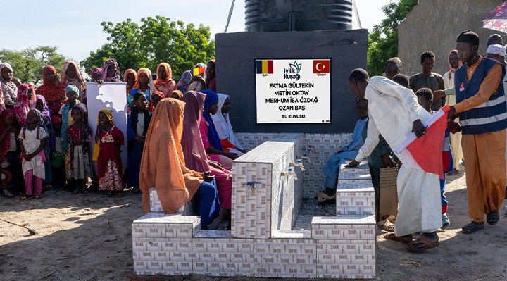  Afrika - Şadırvan Tipi Su Kuyusu